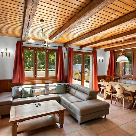 Familial A Chalet